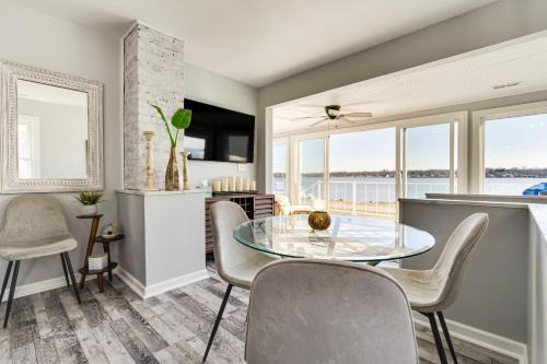 Waterfront Buckeye Lake Home w/Deck & Dock!