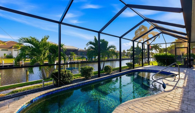 Waterfront home, with private pool and lanai, Gulf access with fishing dock