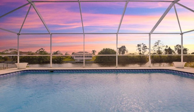 Waterfront Villa with Heated Pool - Villa Wine Down - Roelens Vacations