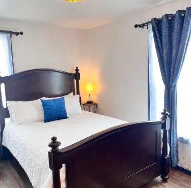 Werner Room 204, Hyland Hotel