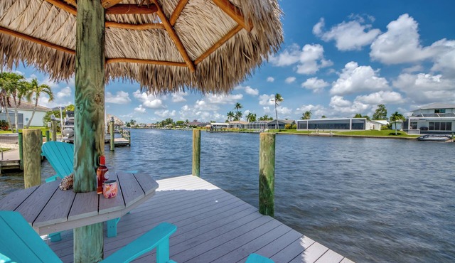 Wide Water Views, Hot Tub, Heated pool! 75 reviews.Villa 27