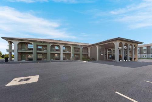 Executive Inn 