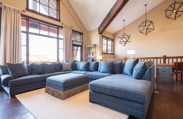 Silver Star 20 | Spacious Ski Home for Groups