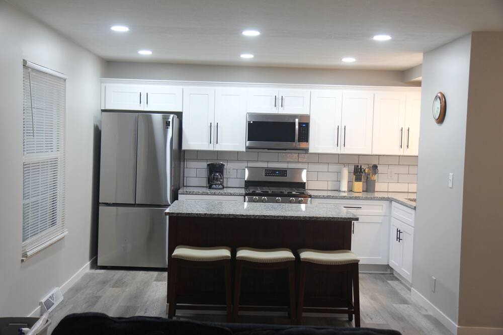 Knolls West Villa | Northwest Columbus, For Families and Working Professionals