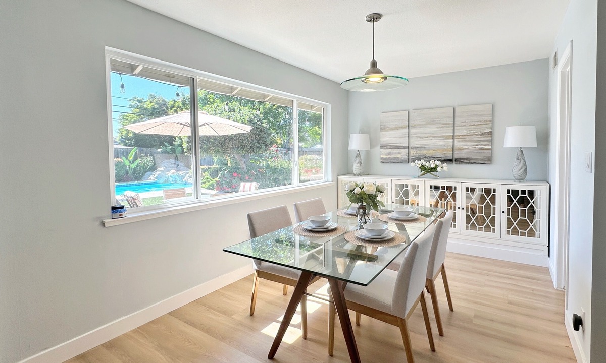 West San Jose Apartment | The heart of silicon valley large suit, 3 minutes to Santana Row