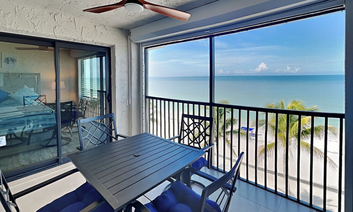 Mid Island Condo | Seaside 506 | Gulf-Front Condo, Renovated, Stunning Views + Beach Access!