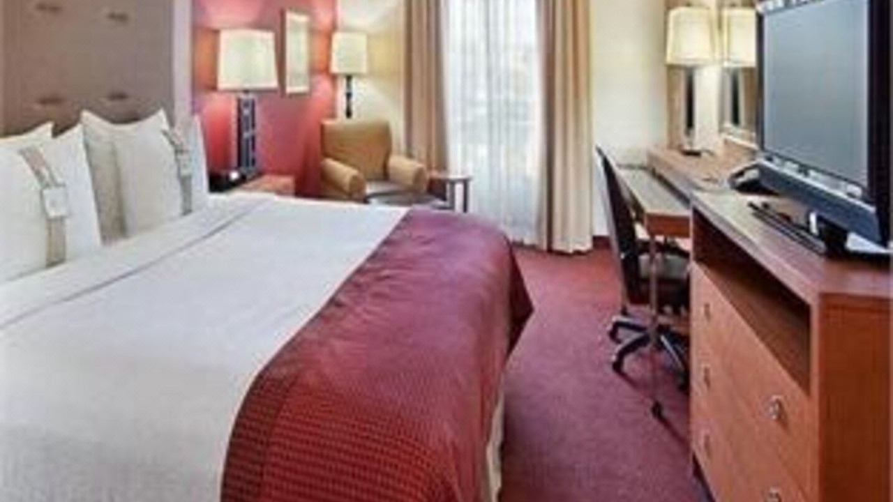 Photo of Bedroom in Oakland