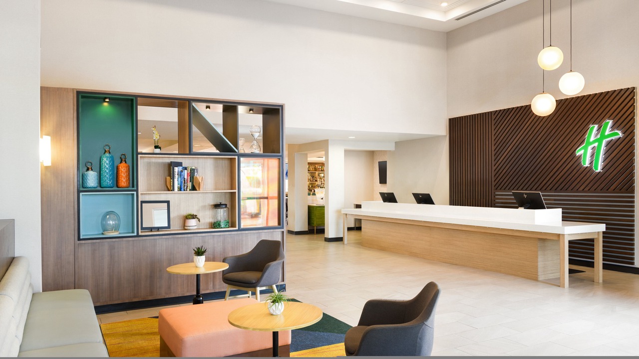 Photo of Livingroom in Oakland