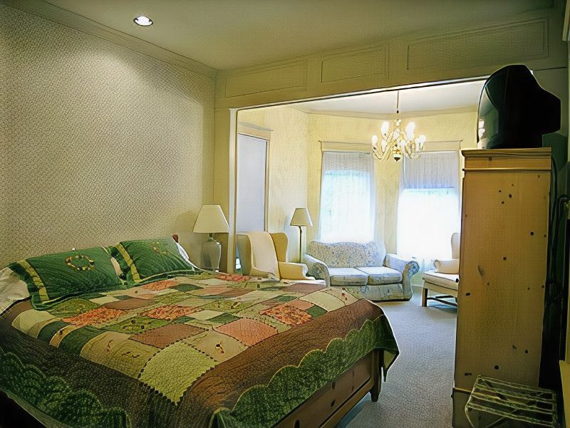 Photo of Bedroom in Mendenhall Valley
