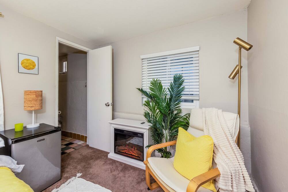 Photo of Bedroom in Castro Valley
