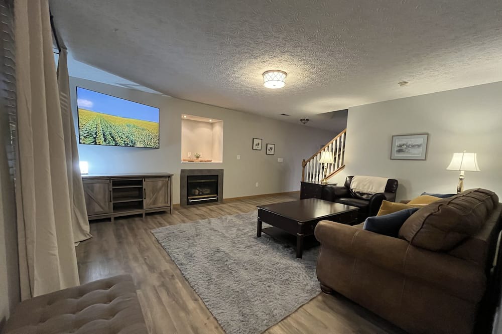 Photo of Livingroom in Polaris