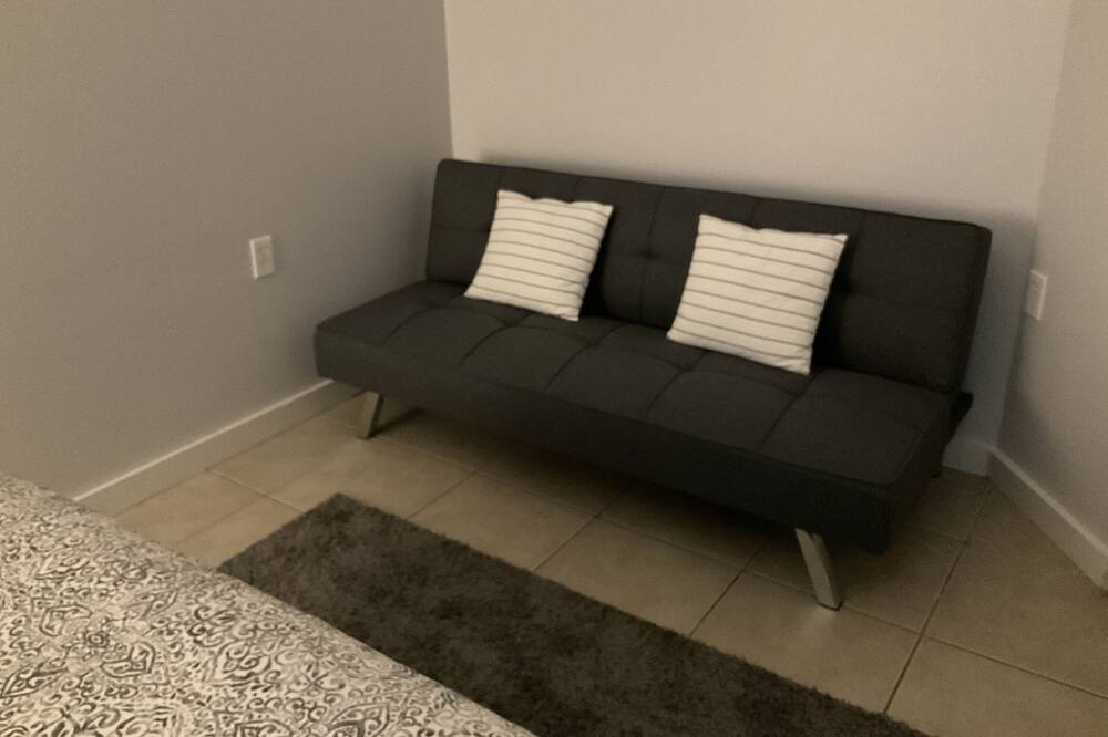Photo of Livingroom in Happy Valley