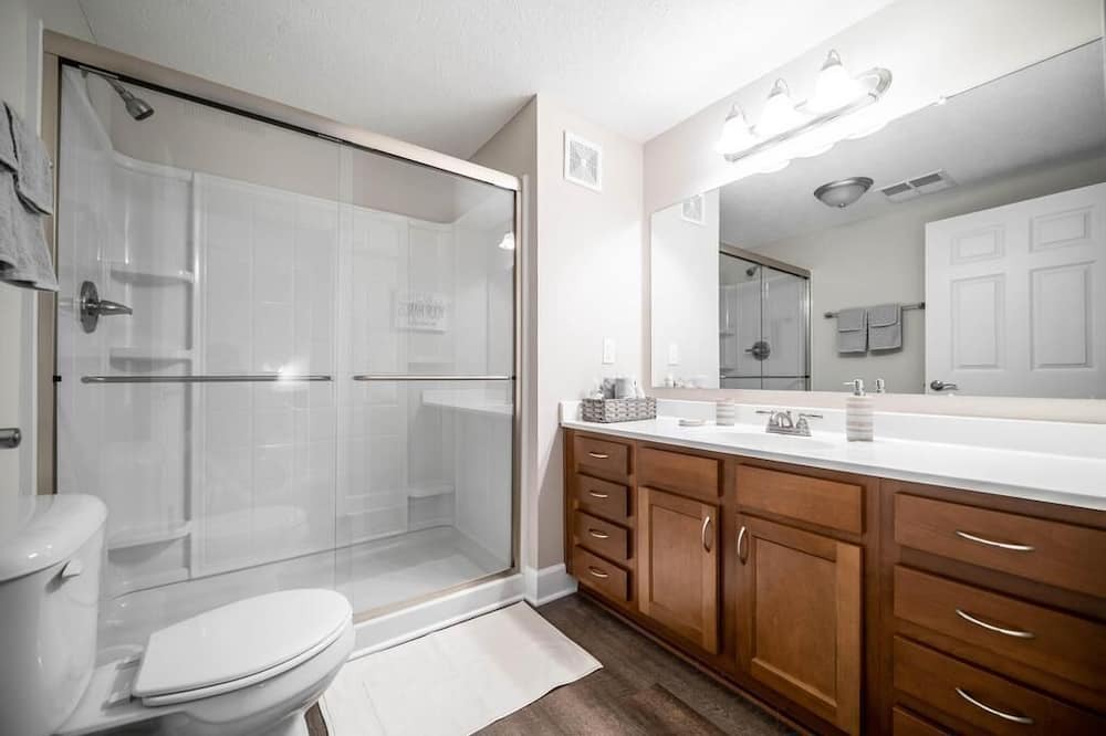 Photo of Bathroom in Polaris