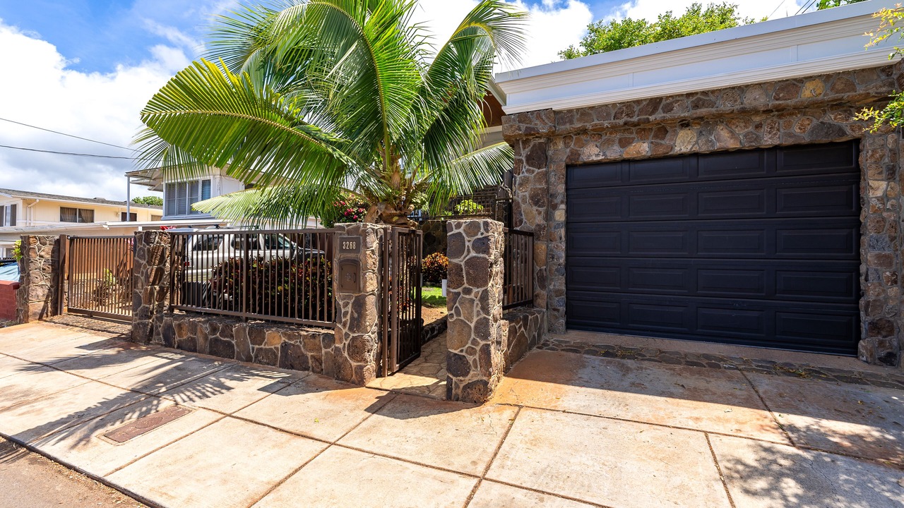 Photo of Outdoor in Diamond Head - Kapahulu - St. Louis