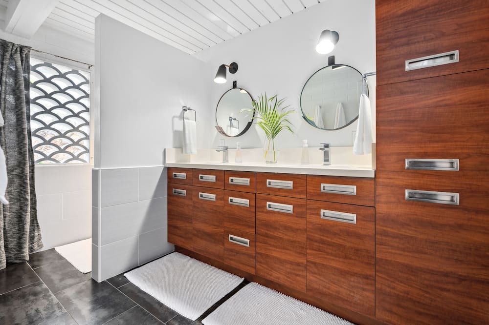 Photo of Bathroom in Kailua