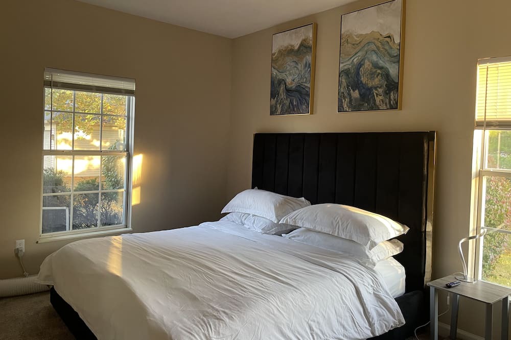 Photo of Bedroom in Easton