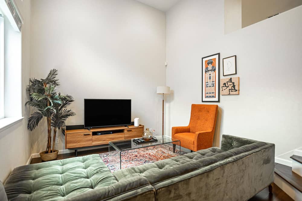 Photo of Livingroom in Union City