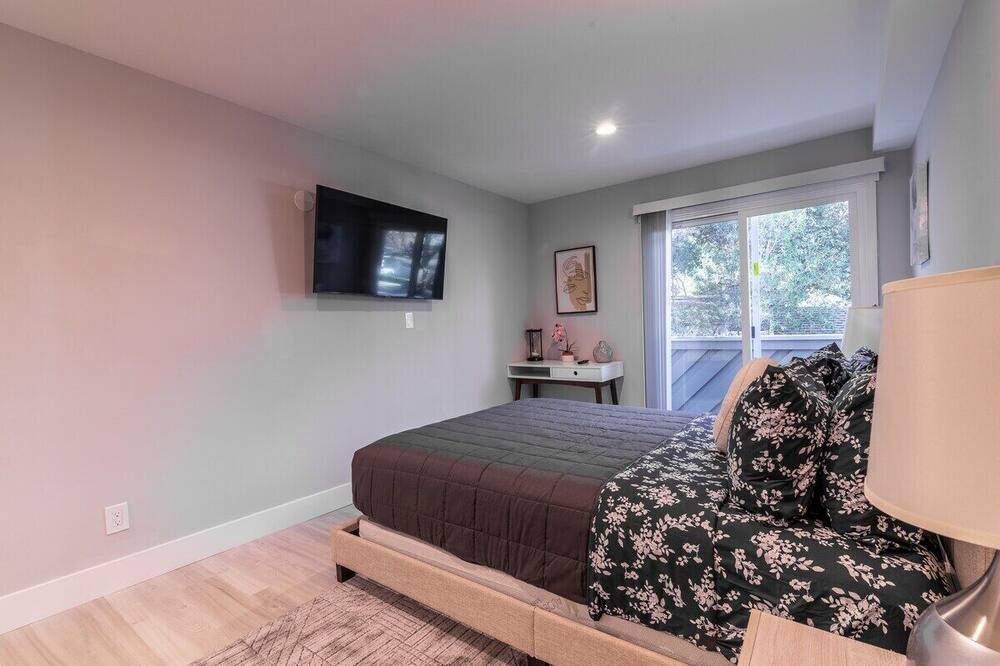 Photo of Bedroom in Menlo Park