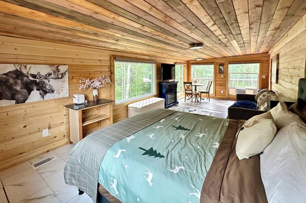 Photo of Bedroom in Delta Junction
