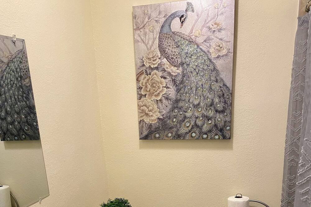 Photo of Bathroom in Redwood Heights