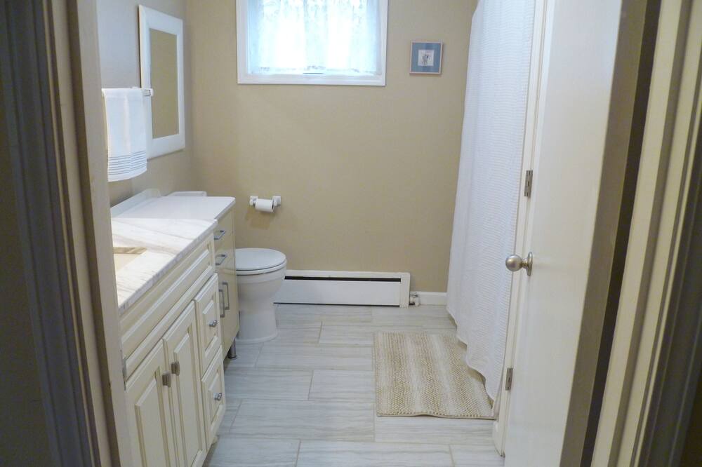 Photo of Bedroom in Northeast Anchorage