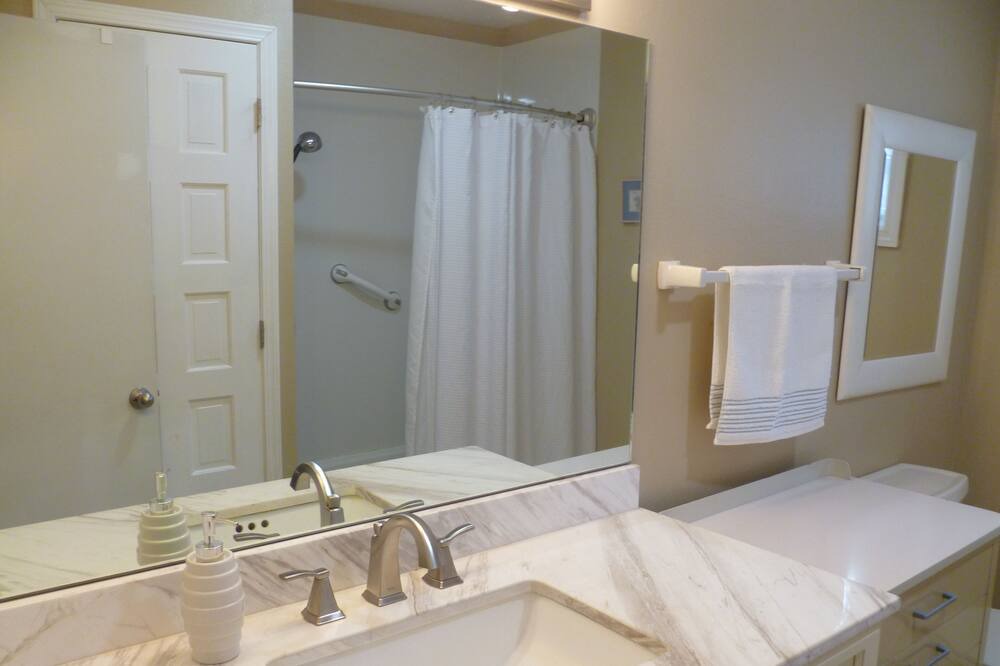 Photo of Bathroom in Northeast Anchorage