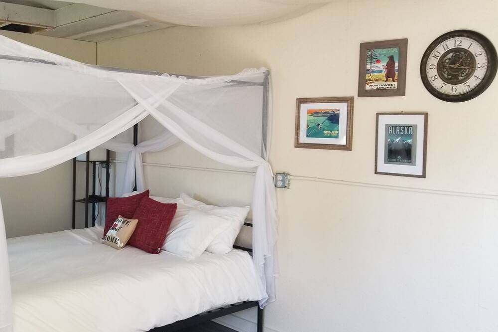 Photo of Bedroom in Homer