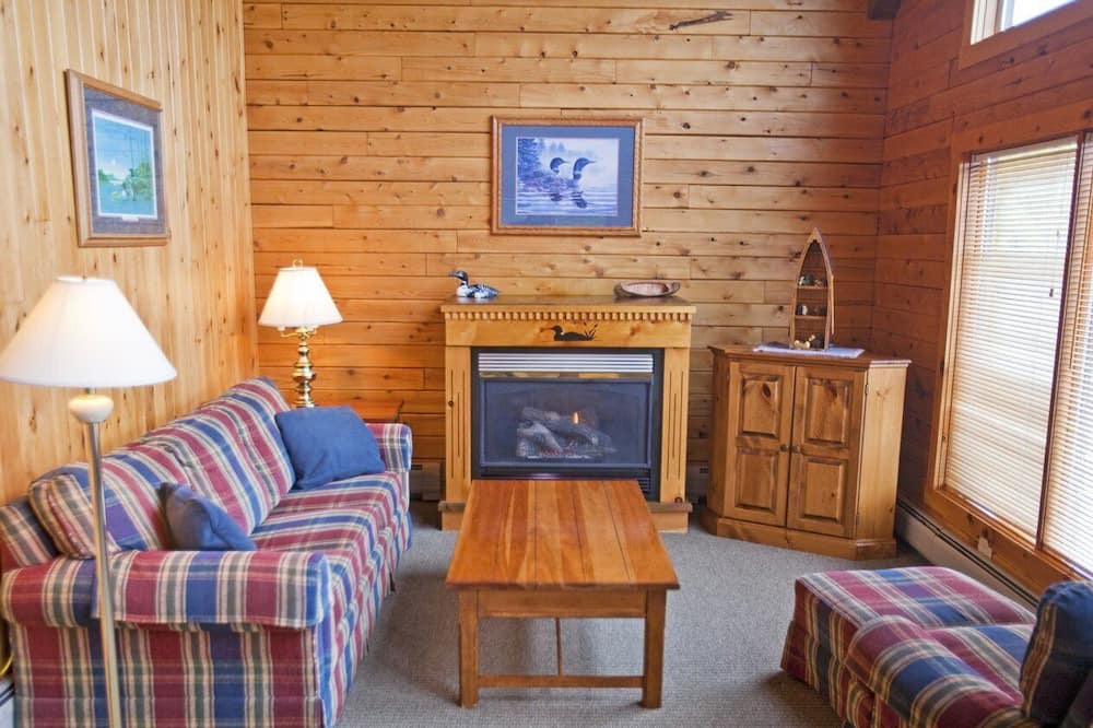 Photo of Livingroom in Somerset County