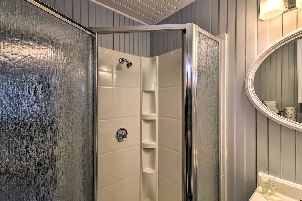 Photo of Bathroom in Northeast Somerset