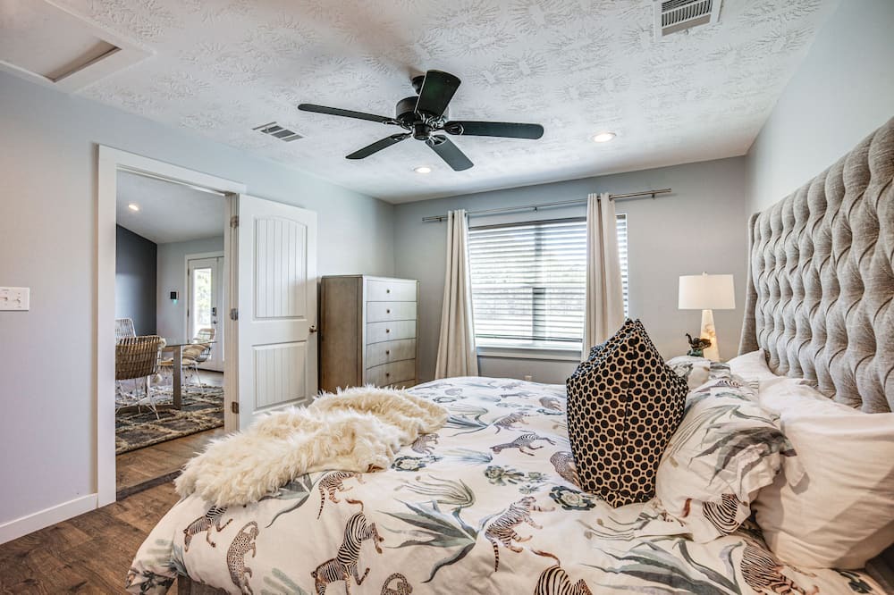 Photo of Bedroom in College Station