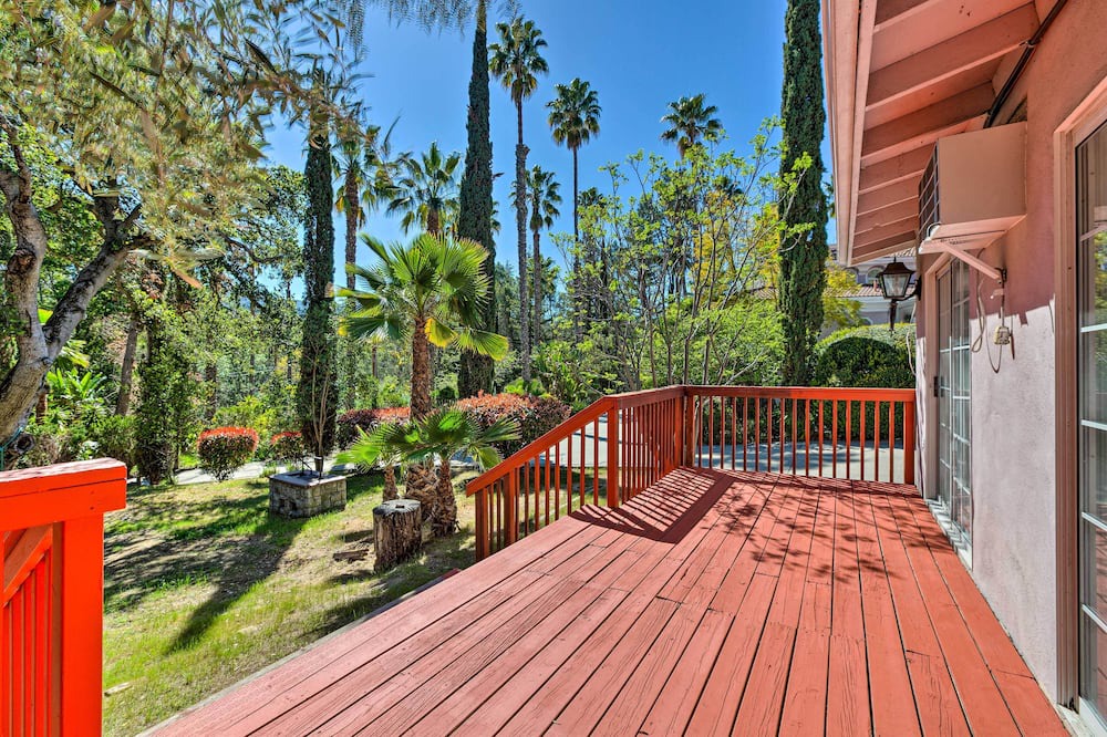 Photo of Patio Balcony in Los Altos Hills