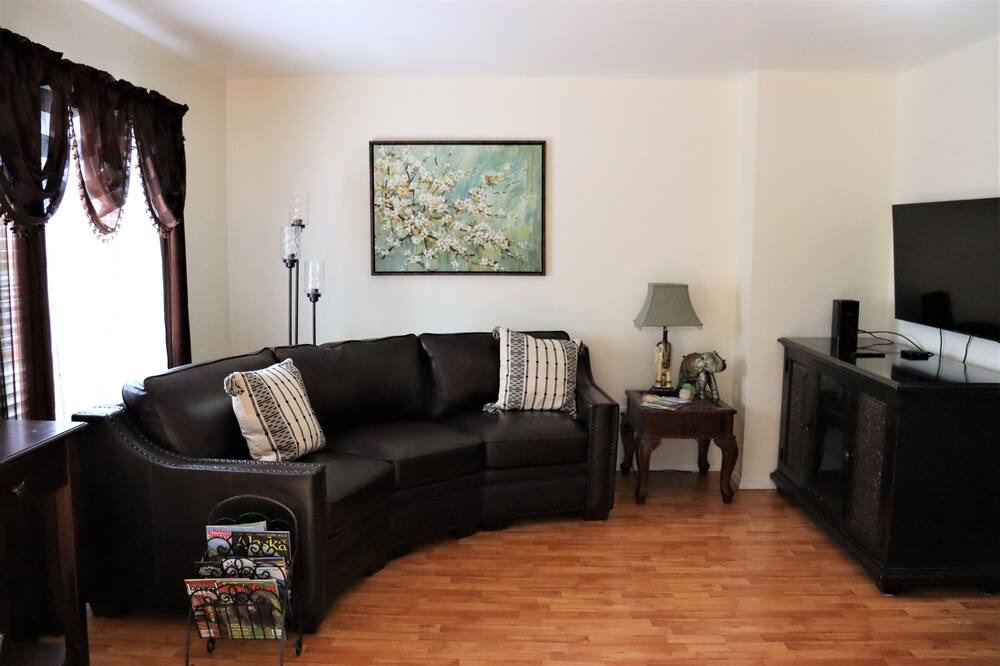 Photo of Livingroom in Bayshore - Klatt