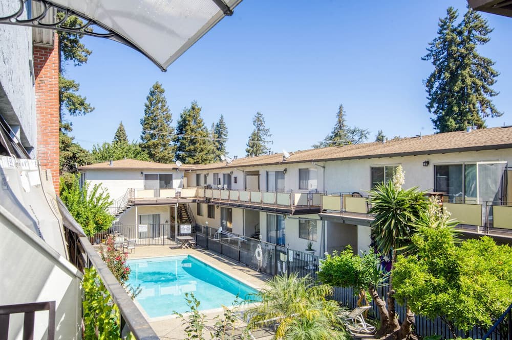 Photo of Outdoor in Redwood City