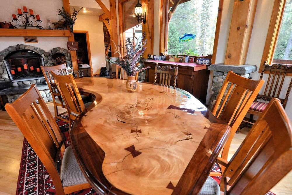 Photo of Others in Alyeska