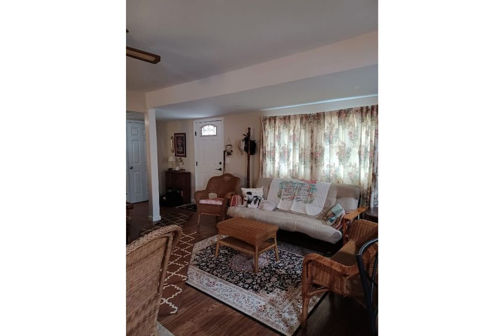 Photo of Bedroom in Long Neck