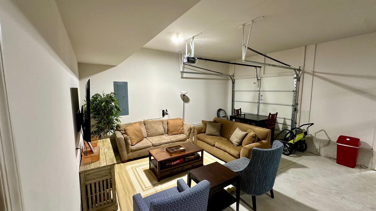 Photo of Livingroom in Long Neck