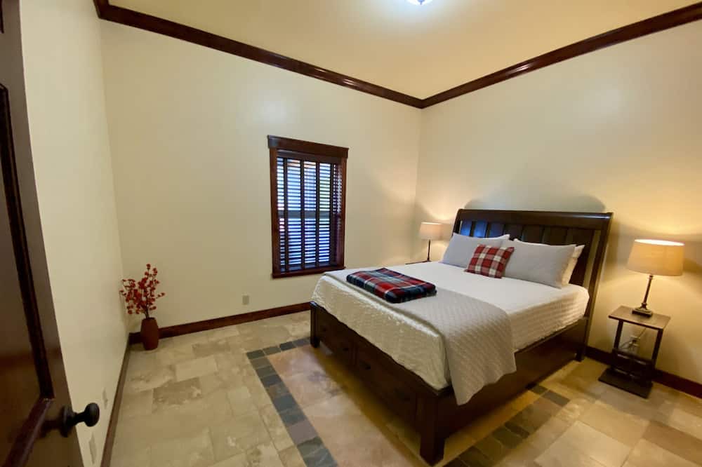 Photo of Bedroom in Cohoe