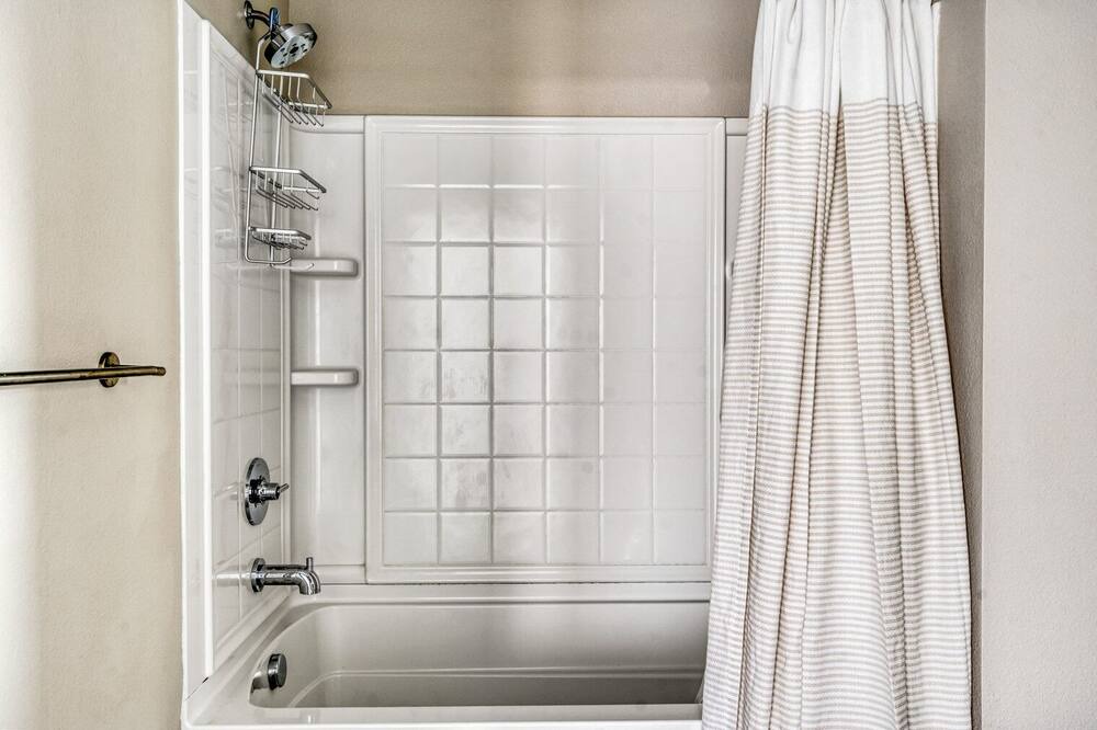 Photo of Bathroom in Sunnyvale West
