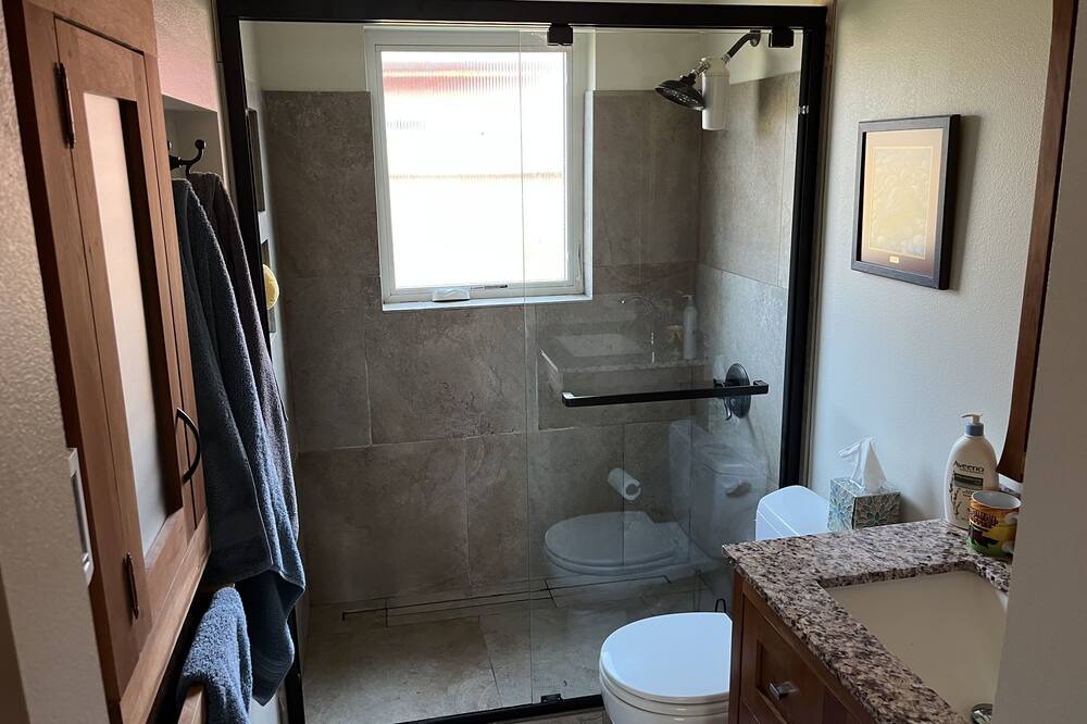 Photo of Bathroom in Fairview