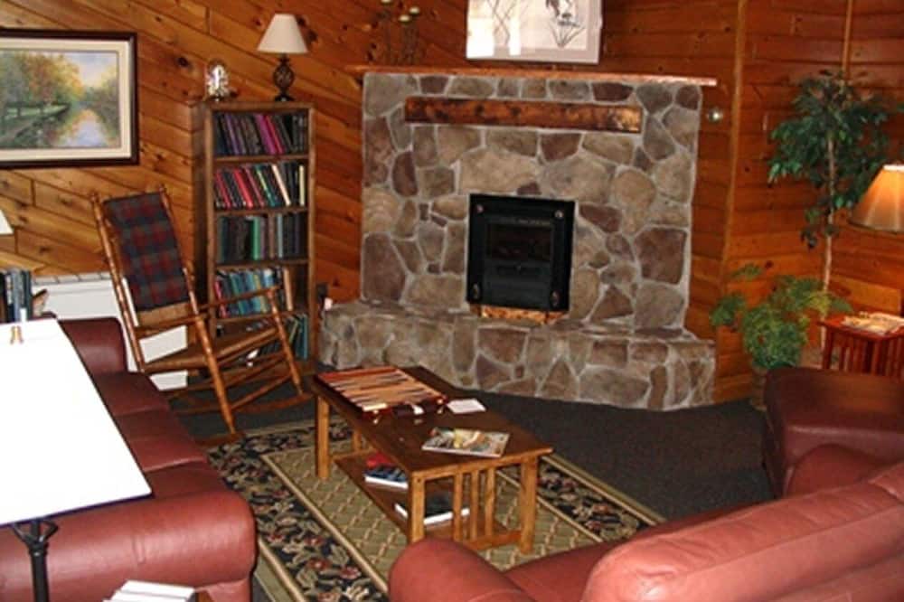 Photo of Livingroom in Bethel