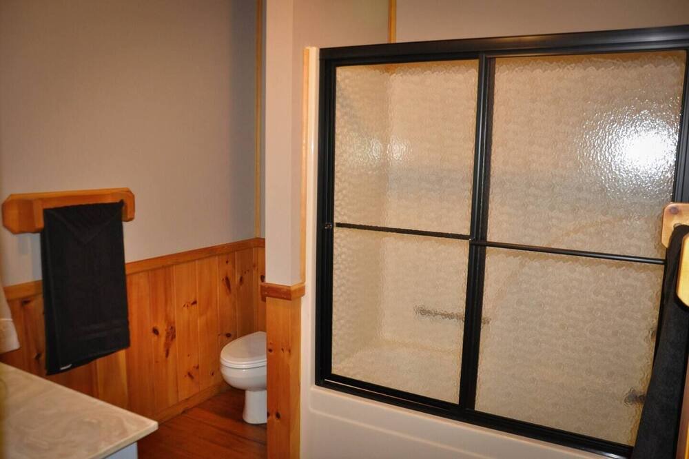 Photo of Bathroom in Spruce Pine