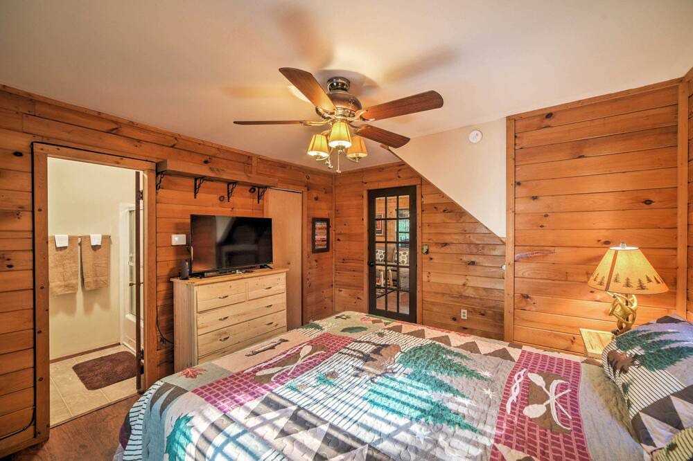 Photo of Bedroom in Ellijay