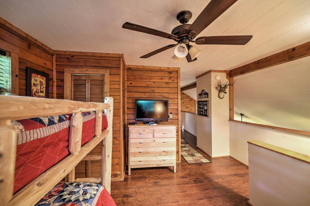 Photo of Bedroom in Ellijay
