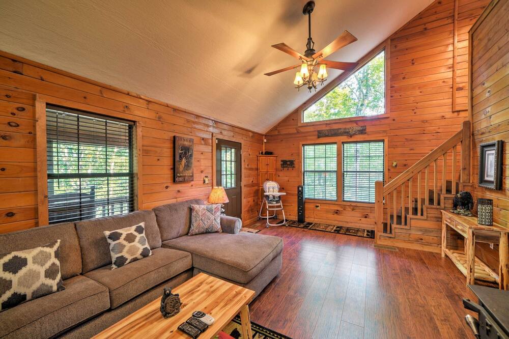 Photo of Livingroom in Ellijay