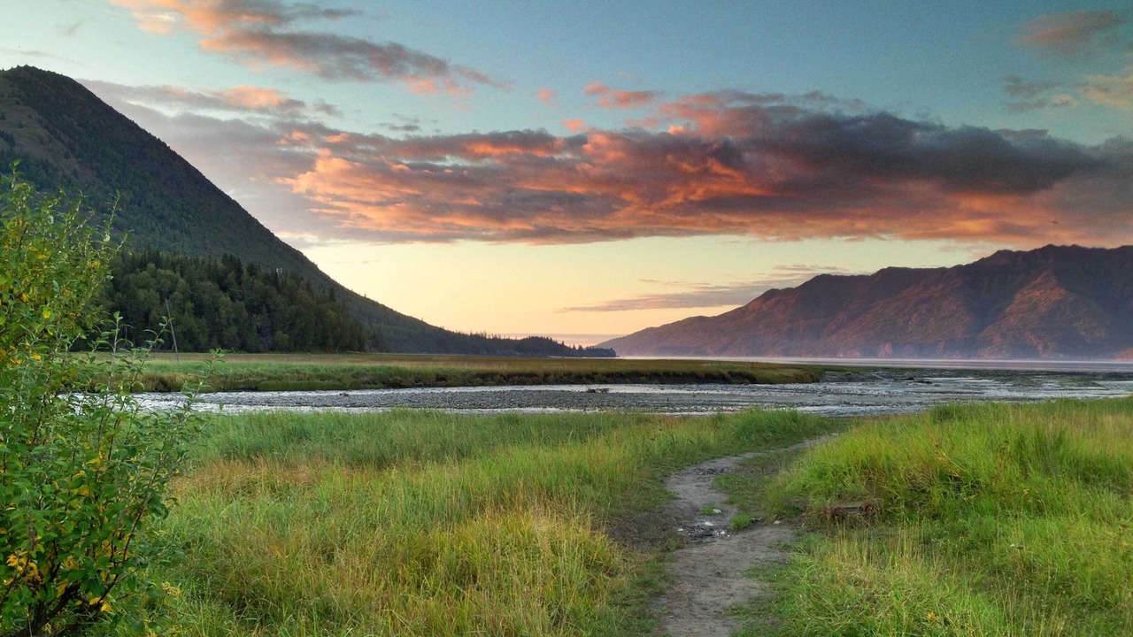 Photo of Outdoor in Sunrise