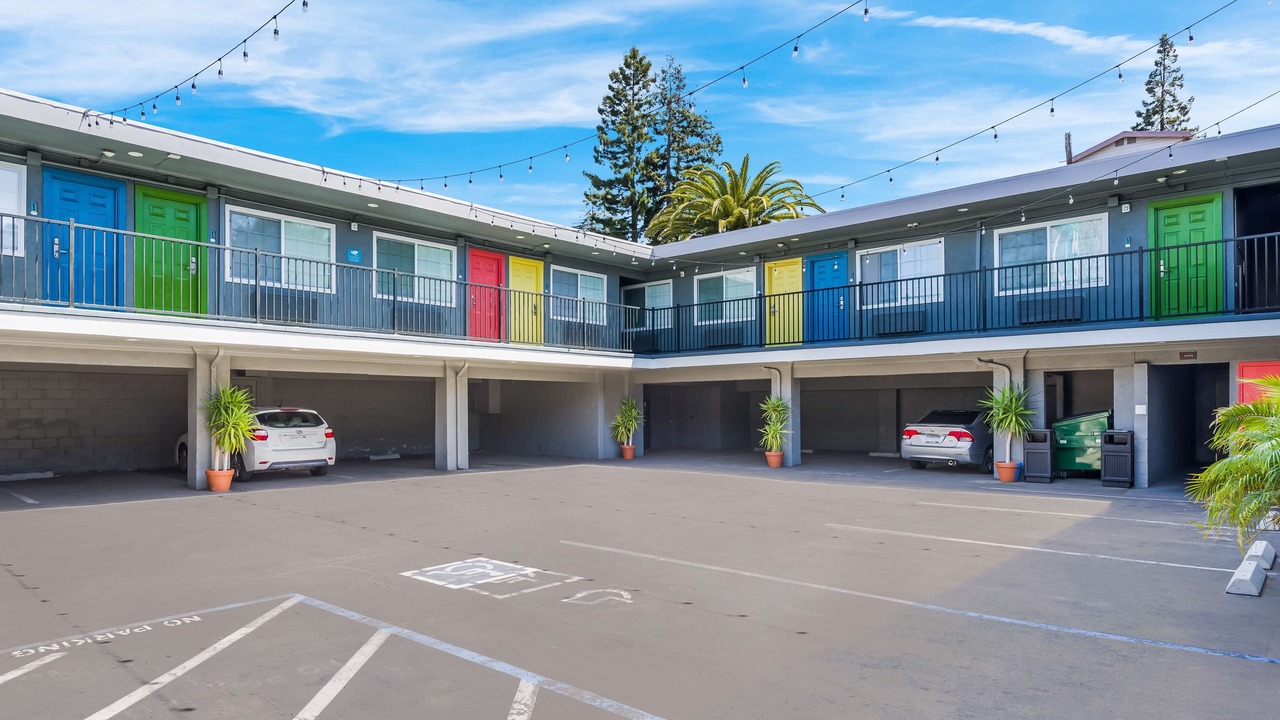 Photo of Outdoor in Piedmont Avenue