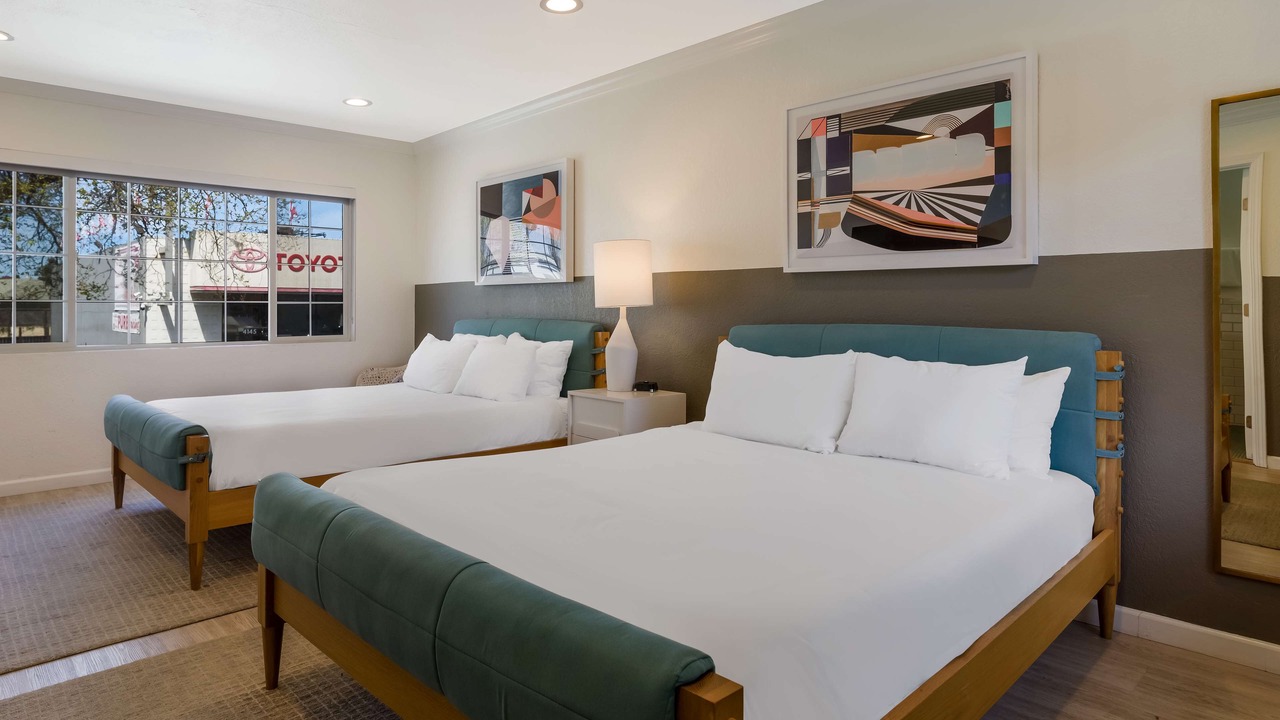 Photo of Bedroom in Piedmont Avenue