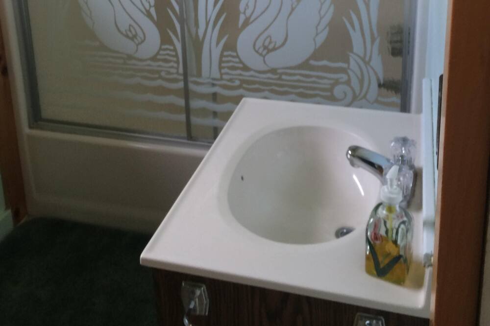Photo of Bathroom in Jackman