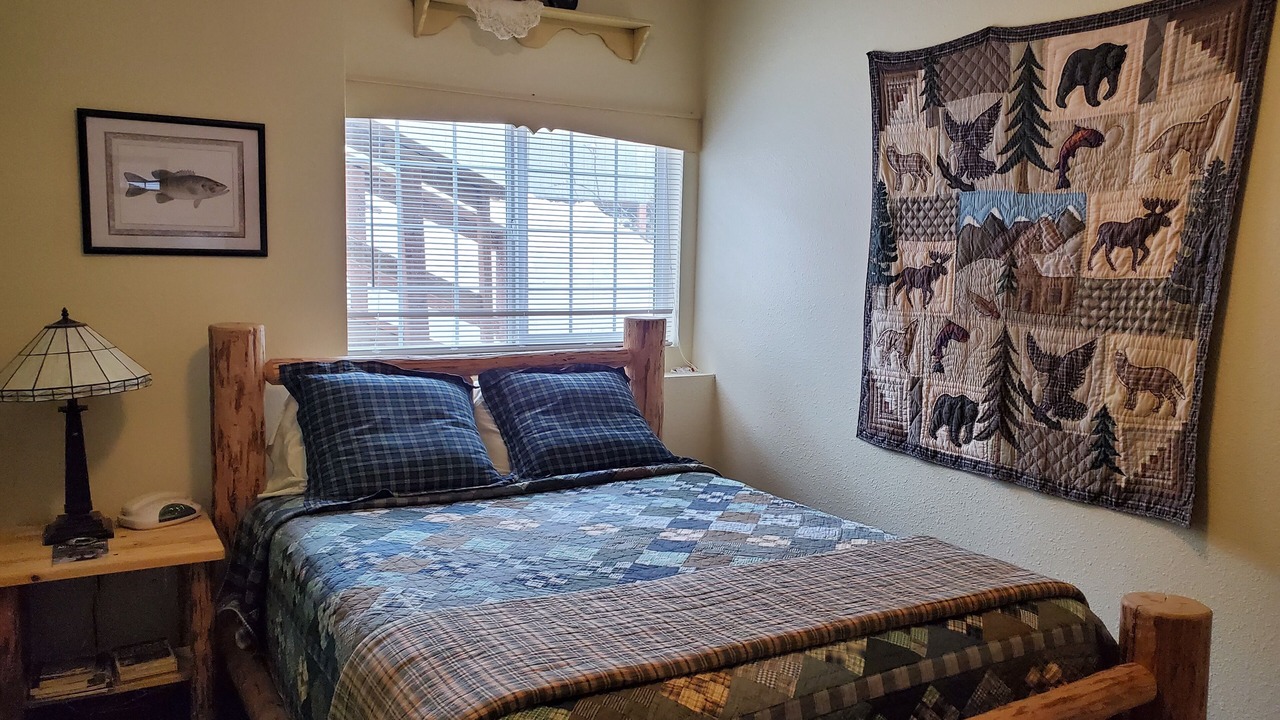 Photo of Bedroom in Wasilla