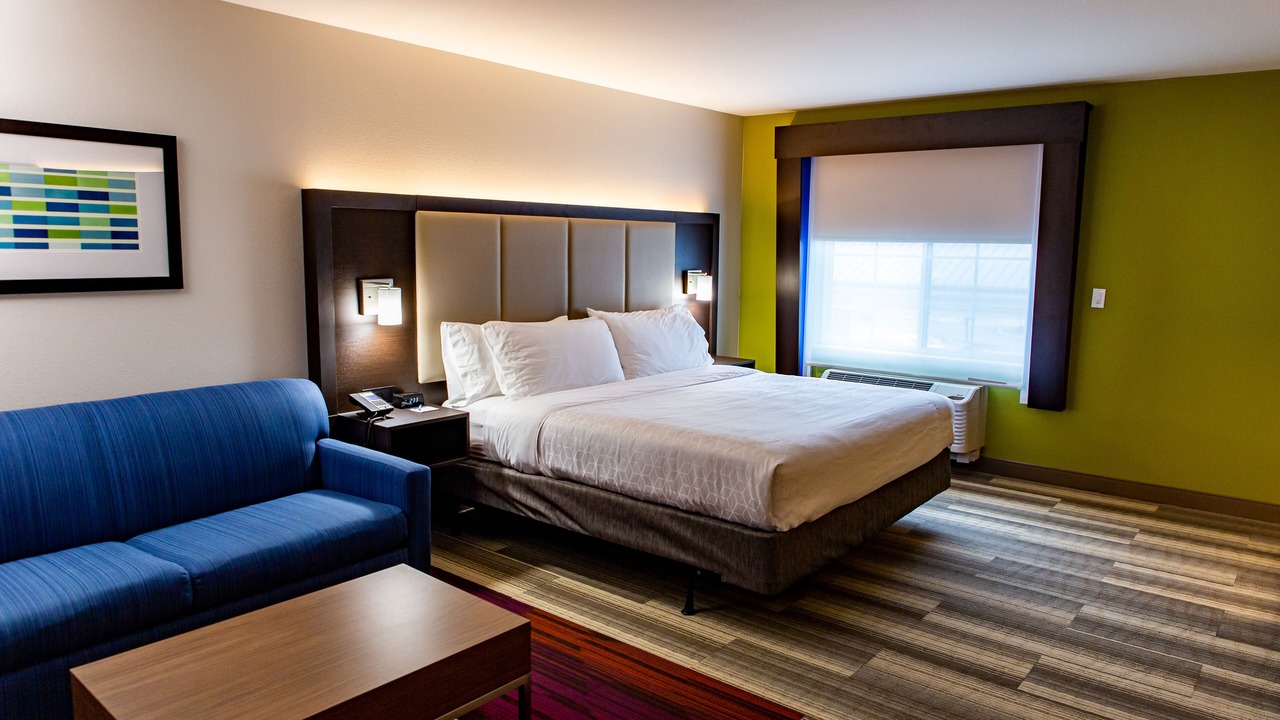 Photo of Bedroom in Tuttle West